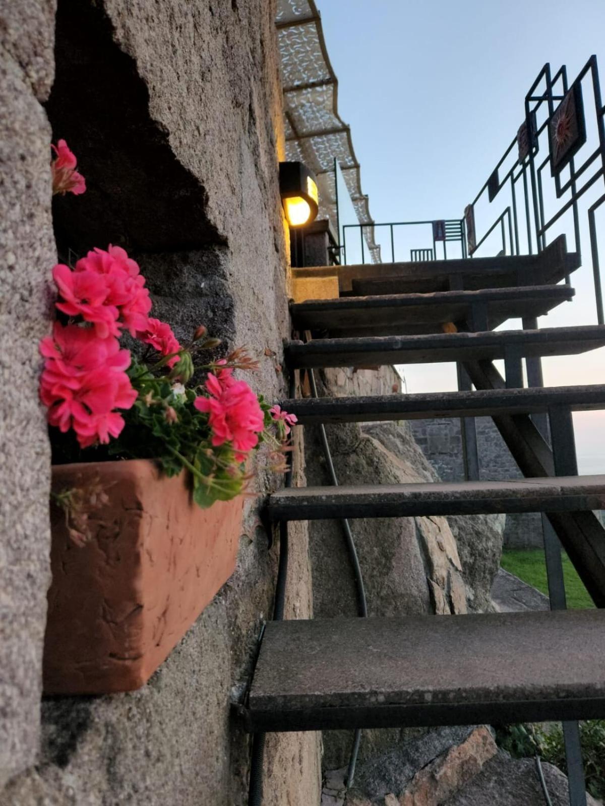 Assos Sunset Hotel エクステリア 写真