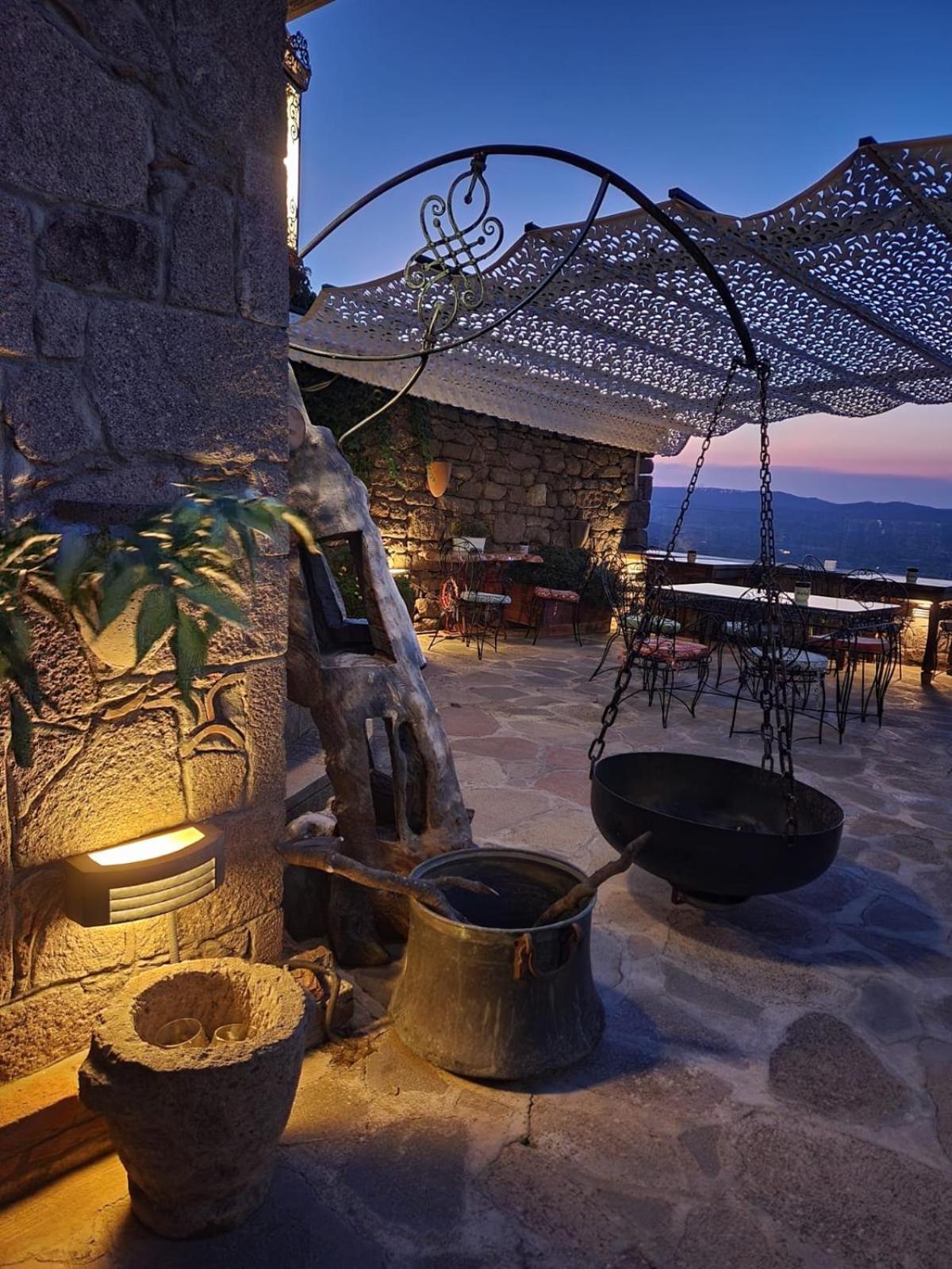 Assos Sunset Hotel エクステリア 写真